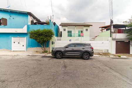 Casa para alugar com 87m², 2 quartos e 2 vagasFachada + Placa