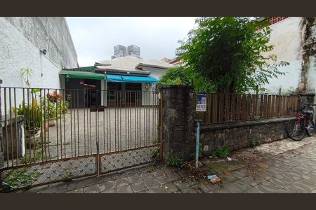 Casa à venda com 287m², 4 quartos e 10 vagas