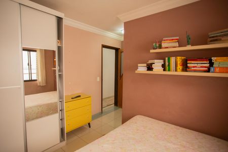 Casa à venda com 260m², 3 quartos e 4 vagas Casa à venda com 260m², 3 quartos e 4 vagasSUÍTE 2