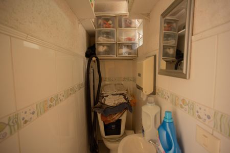 Casa à venda com 260m², 3 quartos e 4 vagas Casa à venda com 260m², 3 quartos e 4 vagasQUINTAL E ÁREA DE SERVIÇO