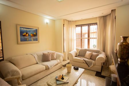 SALA de casa à venda com 3 quartos, 260m² em Parque Sao Domingos, São Paulo