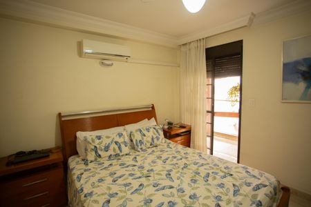 Casa à venda com 260m², 3 quartos e 4 vagas Casa à venda com 260m², 3 quartos e 4 vagasSUÍTE 1