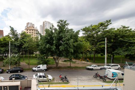 Vista Quarto 2 de apartamento para alugar com 2 quartos, 42m² em Vila Suzana, São Paulo