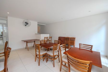 Apartamento para alugar com 46m², 2 quartos e 1 vaga Apartamento para alugar com 46m², 2 quartos e 1 vagaÁrea comum - Salão de festas