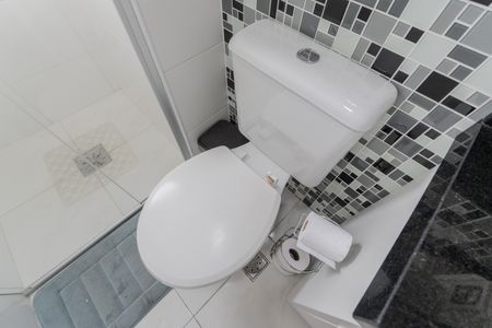 Apartamento para alugar com 46m², 2 quartos e 1 vaga Apartamento para alugar com 46m², 2 quartos e 1 vagaBanheiro