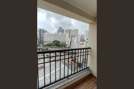 Apartamento para alugar com 46m², 2 quartos e 1 vaga Apartamento para alugar com 46m², 2 quartos e 1 vagaSacada