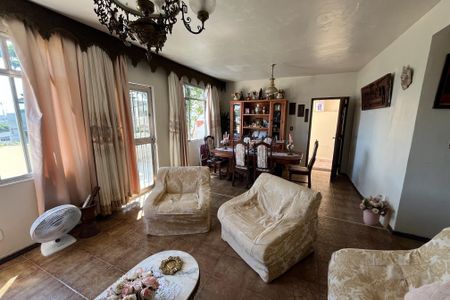 Sala de casa à venda com 4 quartos, 245m² em Bancários, Rio de Janeiro