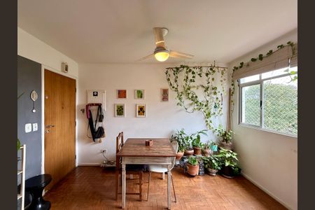 Apartamento à venda com 62m², 2 quartos e 1 vagaSala