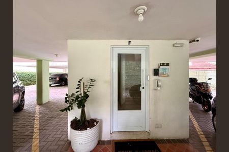 Apartamento à venda com 62m², 2 quartos e 1 vagaEntrada Bloco