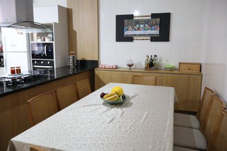 Casa à venda com 144m², 2 quartos e 2 vagasSala de Jantar