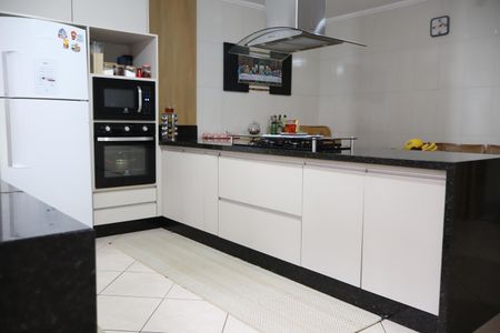 Casa à venda com 144m², 2 quartos e 2 vagasCozinha