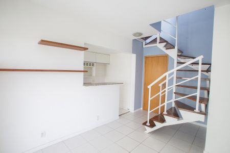 Apartamento para alugar com 130m², 3 quartos e 2 vagasSala