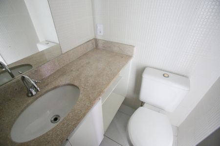 Apartamento para alugar com 130m², 3 quartos e 2 vagasBanheiro Social 1