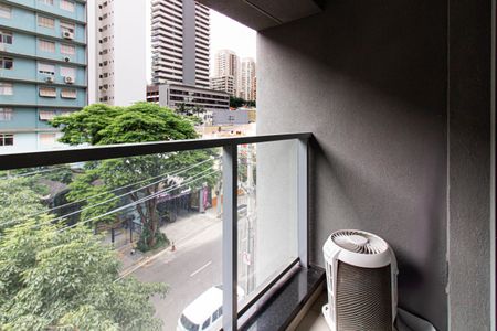 Varanda de kitnet/studio à venda com 1 quarto, 30m² em Pompeia, São Paulo