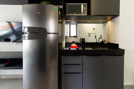 Cozinha de kitnet/studio à venda com 1 quarto, 32m² em Pompeia, São Paulo