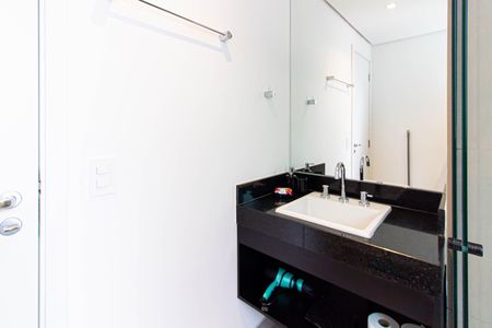 Studio à venda com 32m², 1 quarto e sem vaga Studio à venda com 32m², 1 quarto e sem vagaBanheiro