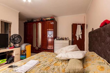 Quarto de casa à venda com 4 quartos, 250m² em Itaquera, São Paulo