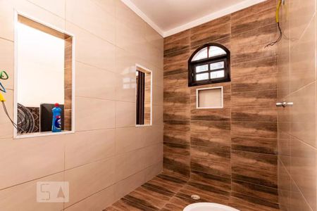 Casa à venda com 250m², 4 quartos e 2 vagas Casa à venda com 250m², 4 quartos e 2 vagasBanheiro