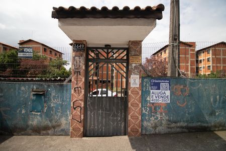 Apartamento para alugar com 45m², 2 quartos e 1 vaga Apartamento para alugar com 45m², 2 quartos e 1 vagaFACHADA