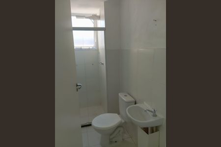 Banheiro de apartamento para alugar com 1 quarto, 50m² em Cosmos, Rio de Janeiro