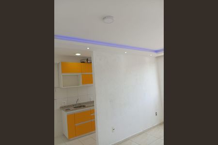 Sala de apartamento para alugar com 1 quarto, 50m² em Cosmos, Rio de Janeiro