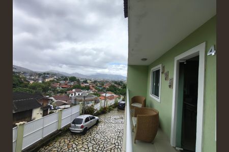 Casa de condomínio para alugar com 120m², 3 quartos e 2 vagas Casa de condomínio para alugar com 120m², 3 quartos e 2 vagasVaranda - Sala