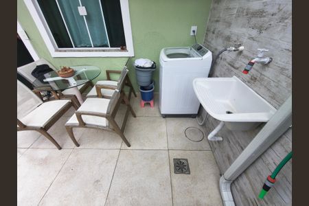 Casa de condomínio para alugar com 120m², 3 quartos e 2 vagas Casa de condomínio para alugar com 120m², 3 quartos e 2 vagasÁrea de Serviço