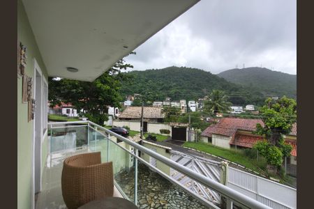 Casa de condomínio para alugar com 120m², 3 quartos e 2 vagas Casa de condomínio para alugar com 120m², 3 quartos e 2 vagasVaranda - Sala