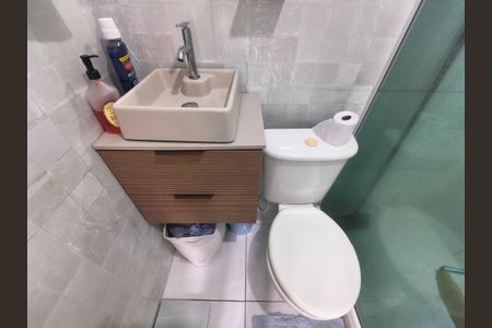 Casa de condomínio para alugar com 120m², 3 quartos e 2 vagas Casa de condomínio para alugar com 120m², 3 quartos e 2 vagasBanheiro Suite 3