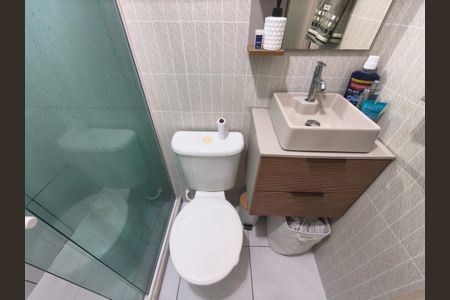 Casa de condomínio para alugar com 120m², 3 quartos e 2 vagas Casa de condomínio para alugar com 120m², 3 quartos e 2 vagasBanheiro Social