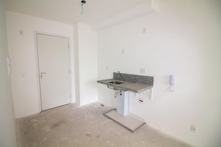 Cozinha de kitnet/studio à venda com 1 quarto, 28m² em Jardim das Acacias, São Paulo