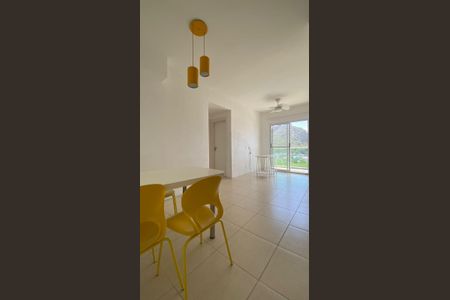 Sala de apartamento para alugar com 2 quartos, 61m² em Jacarepaguá, Rio de Janeiro