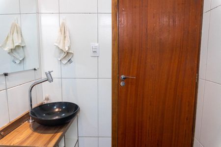 Banheiro de casa para alugar com 1 quarto, 40m² em Vila Santa Catarina, São Paulo