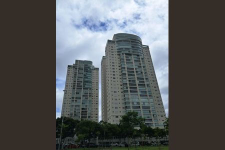 Apartamento para alugar com 241m², 4 quartos e 3 vagasFachada