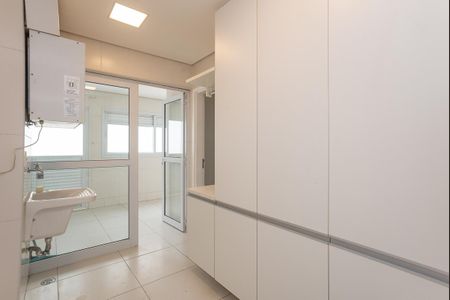 Apartamento para alugar com 241m², 4 quartos e 3 vagasÁrea de Serviço