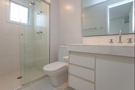 Apartamento para alugar com 241m², 4 quartos e 3 vagasBanheiro do quarto 3 Suíte