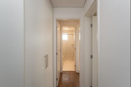Apartamento para alugar com 241m², 4 quartos e 3 vagasCorredor