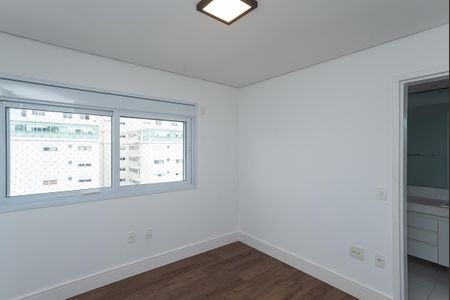 Apartamento para alugar com 241m², 4 quartos e 3 vagasQuarto 3 Suíte