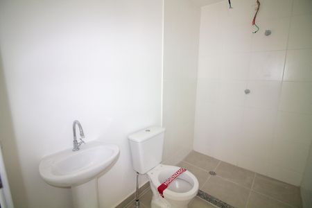 Banheiro de kitnet/studio à venda com 1 quarto, 28m² em Jardim das Acacias, São Paulo