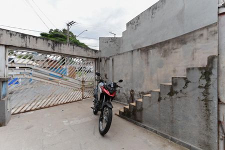 Casa à venda com 150m², 2 quartos e 3 vagas Casa à venda com 150m², 2 quartos e 3 vagasGaragem