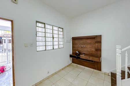 Casa para alugar com 100m², 4 quartos e 1 vagaSala