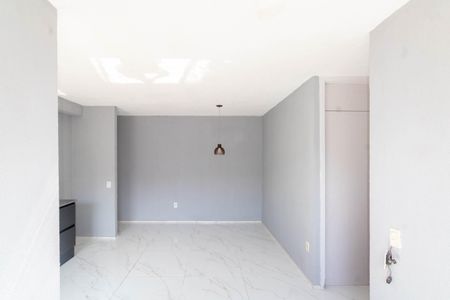 Sala de apartamento para alugar com 2 quartos, 42m² em Campo Grande, Rio de Janeiro