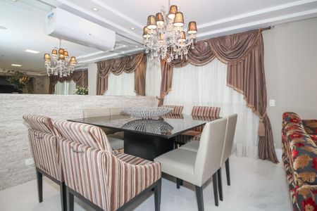 Apartamento para alugar com 190m², 3 quartos e 3 vagas Apartamento para alugar com 190m², 3 quartos e 3 vagasSala