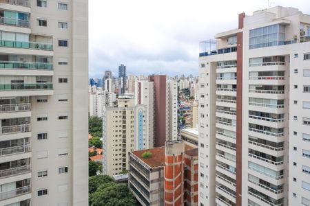 Apartamento para alugar com 190m², 3 quartos e 3 vagas Apartamento para alugar com 190m², 3 quartos e 3 vagasVaranda