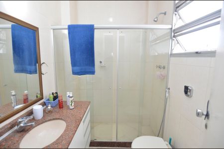 Apartamento à venda com 130m², 3 quartos e 1 vaga Apartamento à venda com 130m², 3 quartos e 1 vagaBanheiro da Suíte