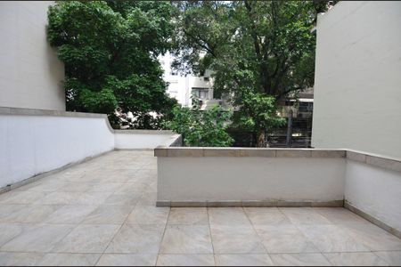 Apartamento à venda com 130m², 3 quartos e 1 vaga Apartamento à venda com 130m², 3 quartos e 1 vagaÁrea comum