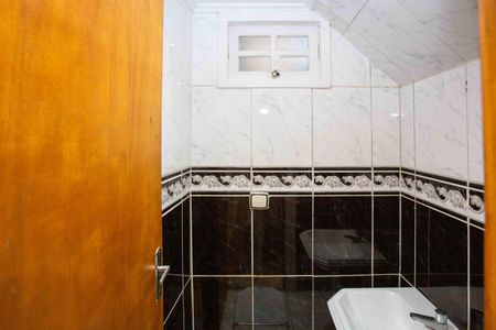 Casa para alugar com 130m², 2 quartos e 1 vagaLavabo