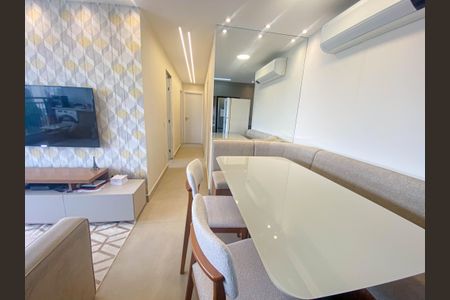 Apartamento à venda com 69m², 3 quartos e 1 vagaSala/Cozinha