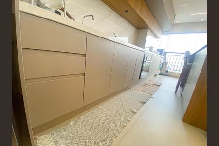 Apartamento à venda com 69m², 3 quartos e 1 vagaSala/Cozinha