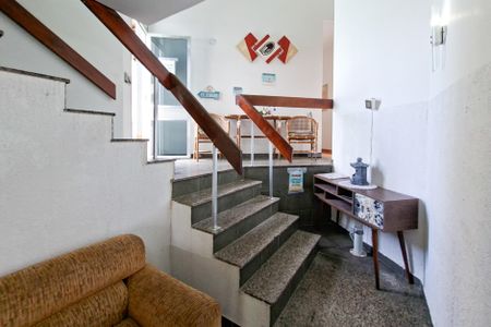 Casa para alugar com 380m², 3 quartos e 4 vagasHall